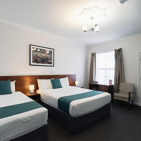 The Rose Hotel & Motel บันเบอรี ภายนอก รูปภาพ